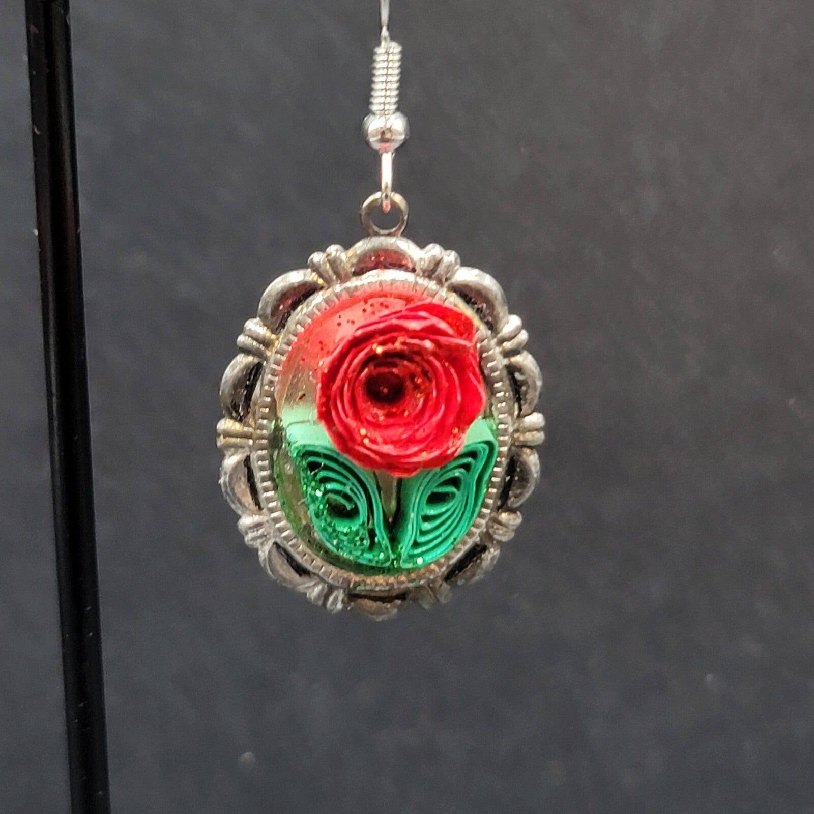 Pierced Earrings Paper Quilling Rose Flower Silver tone Dangle 1"