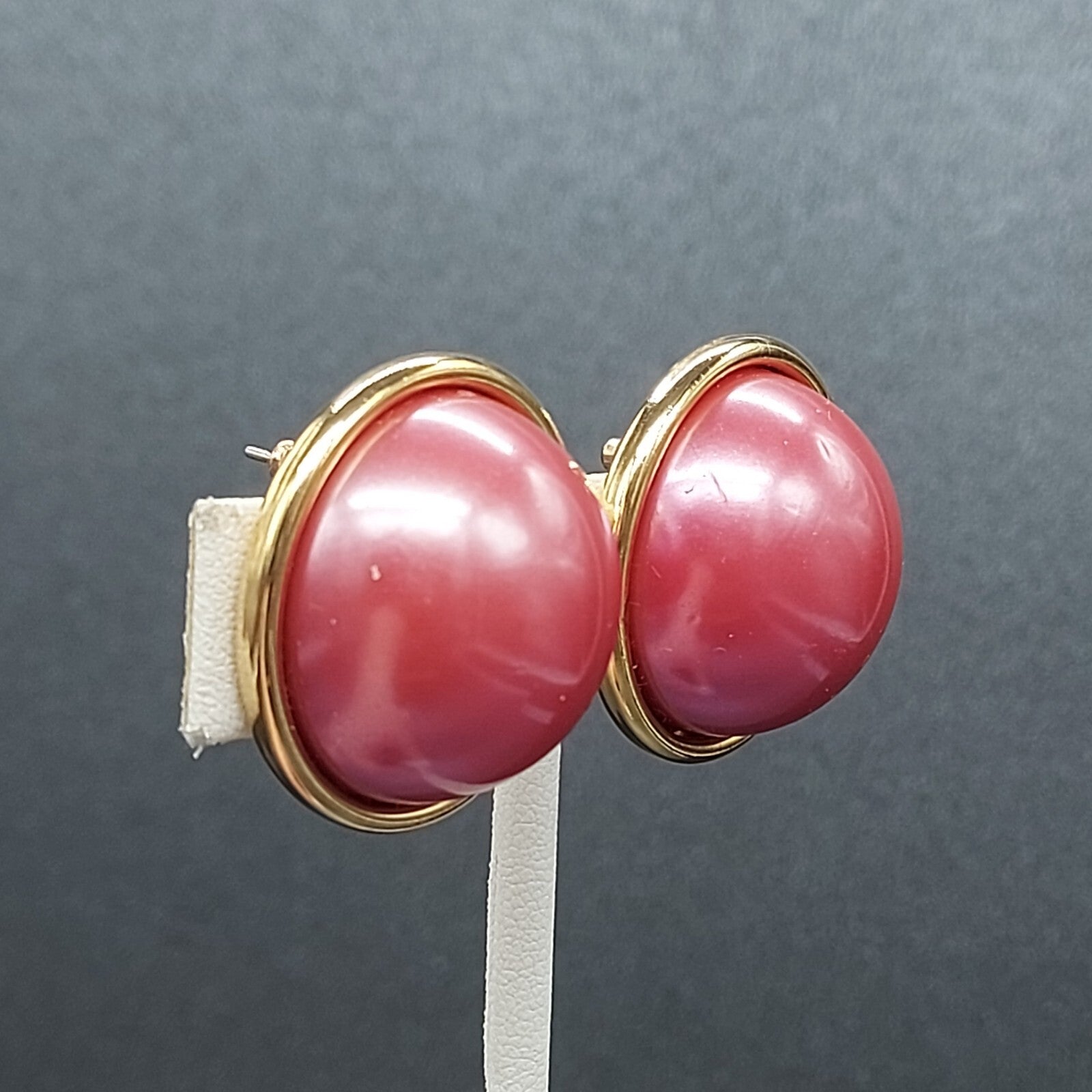 Pierced Earrings Gold tone Hot Pink Domed Studs 1 1/8"
