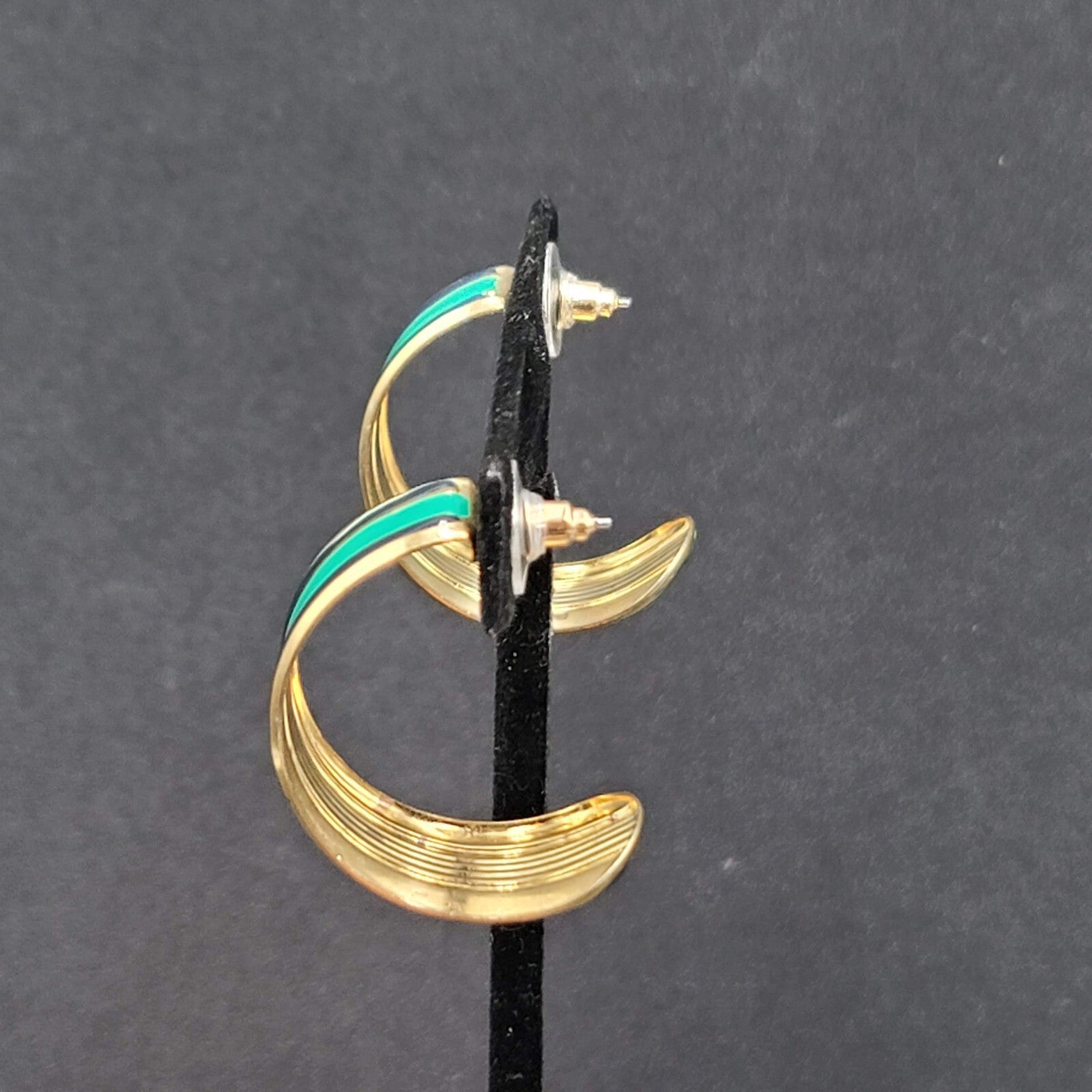 Vintage Pierced Earrings Gold tone Green Black Enamel Hoops 1.25"
