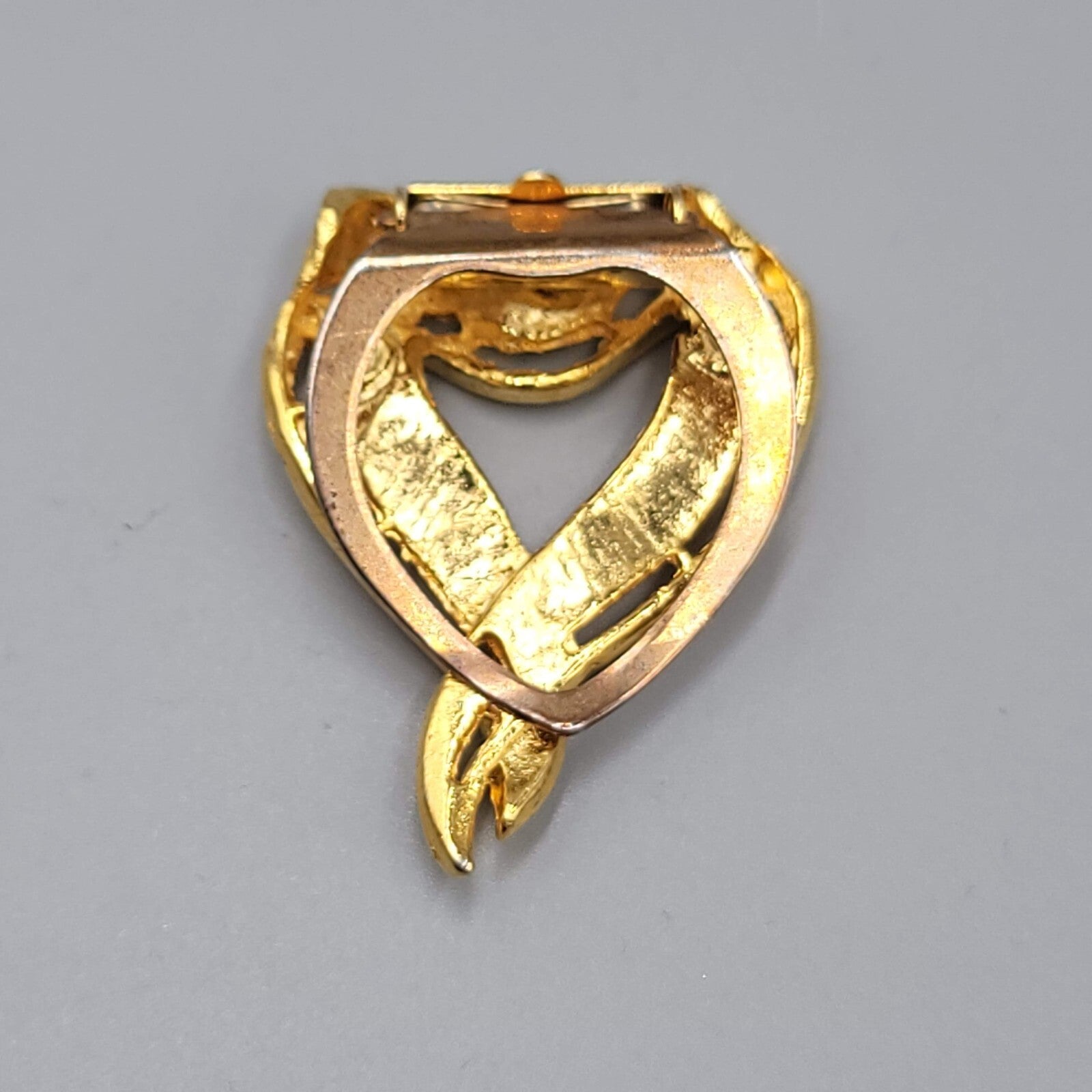 Vintage Open Heart Scarf Clip Gold tone Estate Jewelry 1.75"