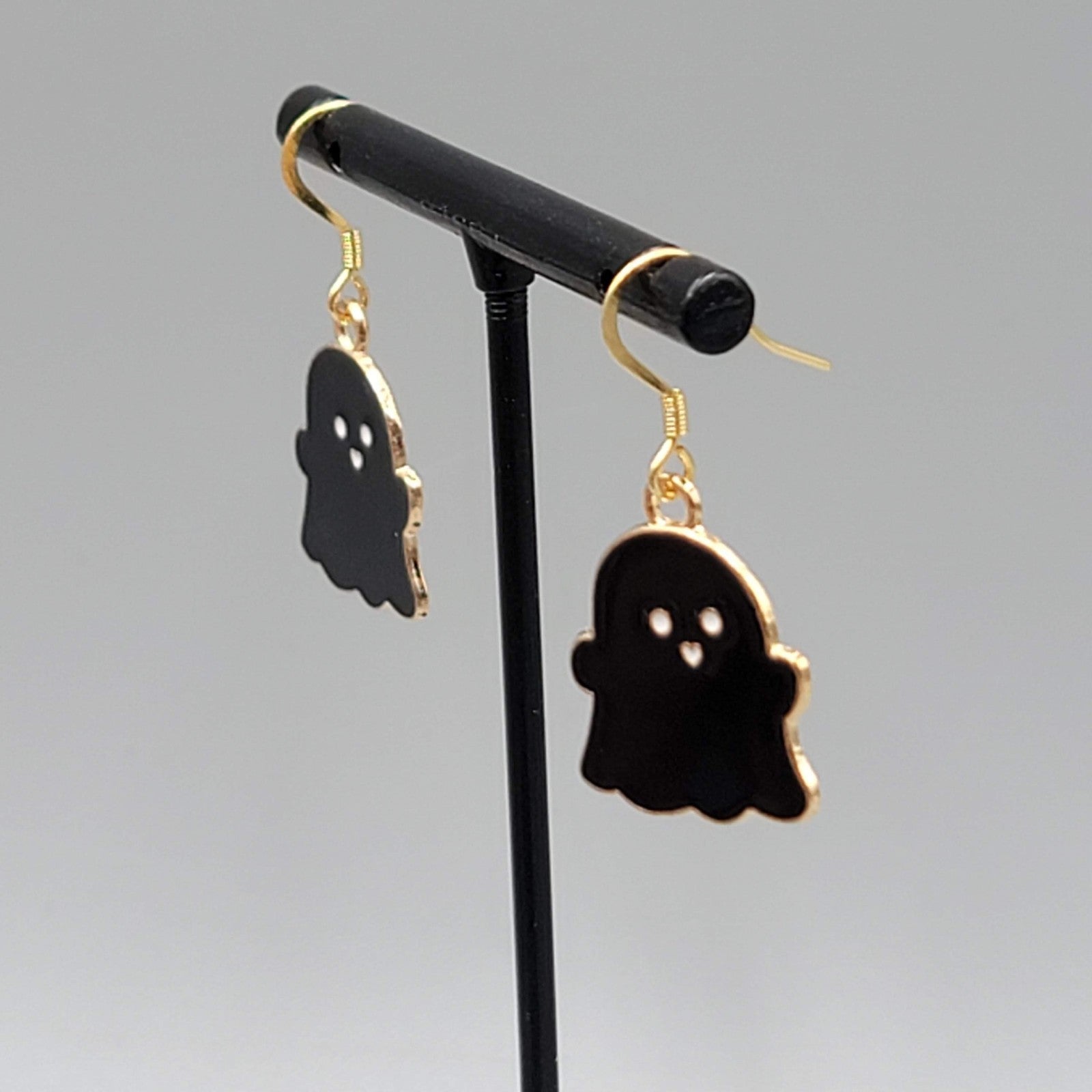 Black Enamel Ghost Pierced Earrings Dangle Gold tone Halloween Cute 7/8"