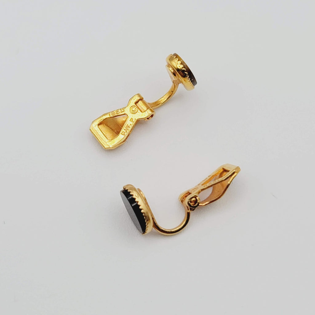 Vintage Tigers Eye Studs Clip on Earrings Gold tone Oval 3/8 in