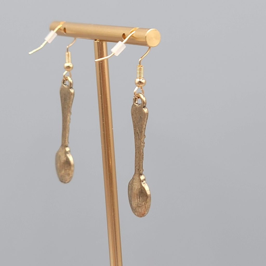 Ornate Spoon Pierced Earrings Dangled Antiqued Gold Tone Embossed 1.5"