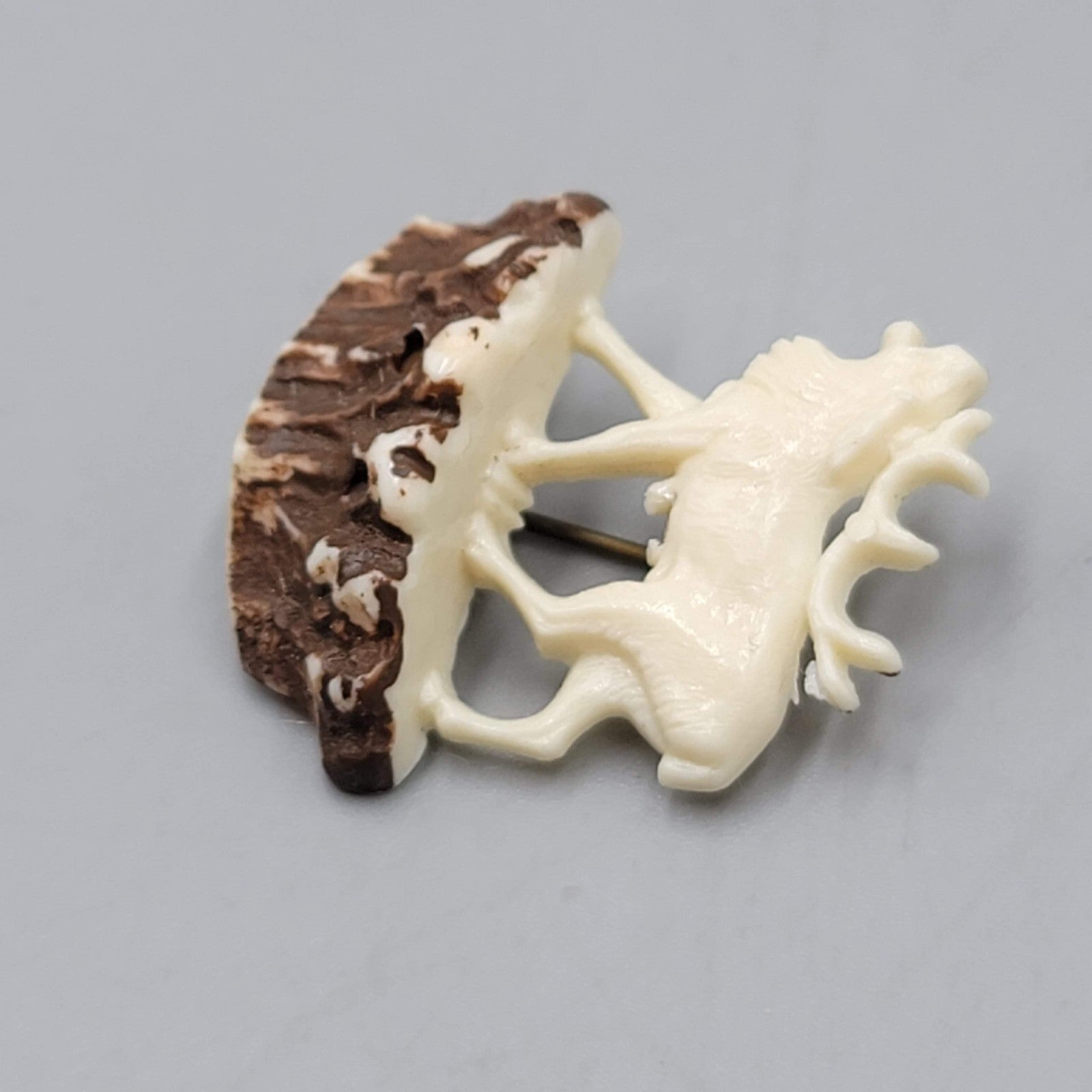 Vintage Elk Pinback Souvenir Lapel Pin for Jacket Hat Left Facing 1 1/8 in