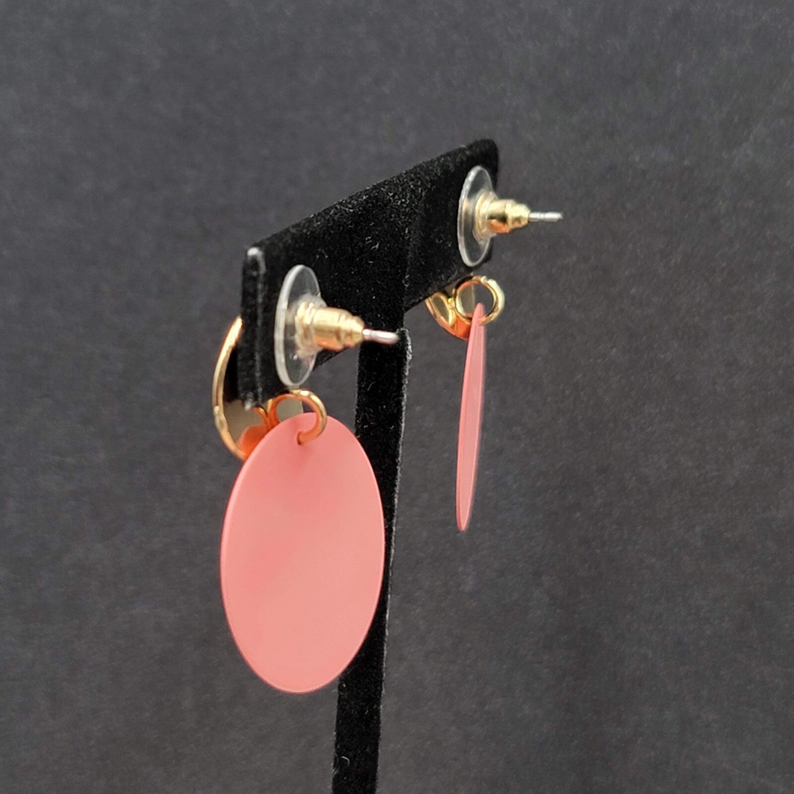 Pierced Earrings Gold tone Matte Pink Enamel Disc Dangle 1.25"