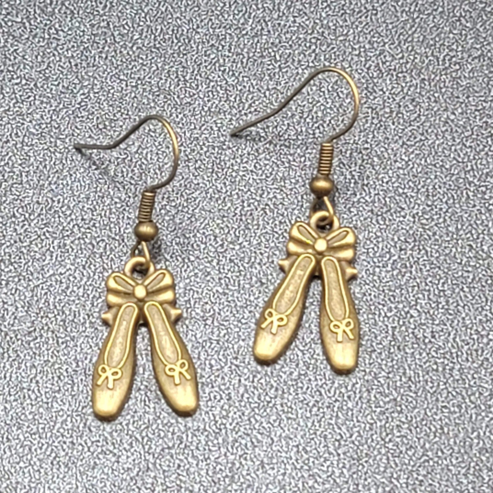 New BALLET SHOES Pierced Earrings Bronze tone Dangle Embossed 7/8"