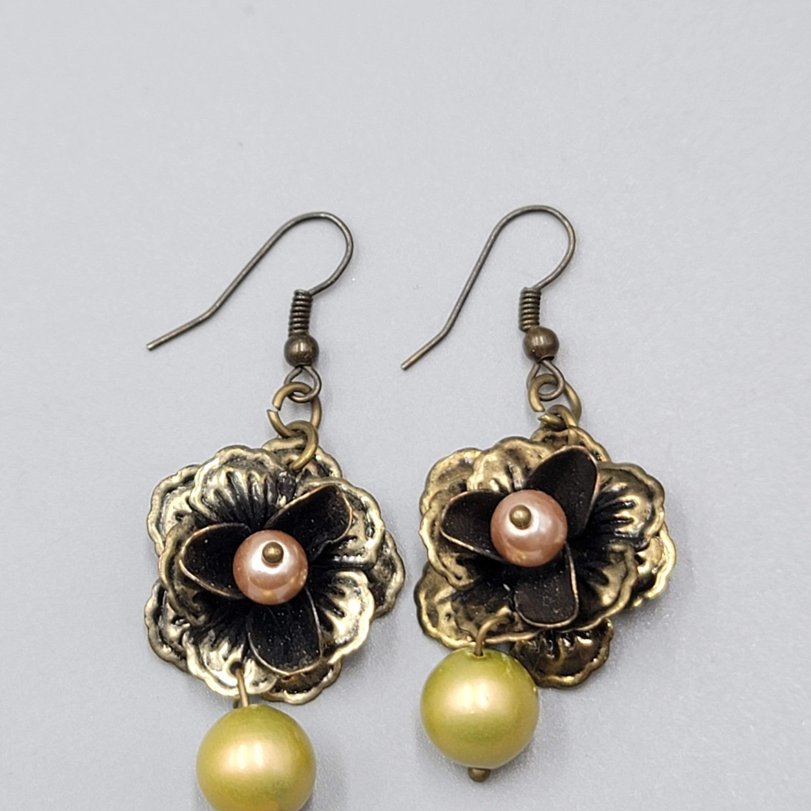 Flower Dangle Pierced Earrings Bronze tone Green Pink Bead 1.25"