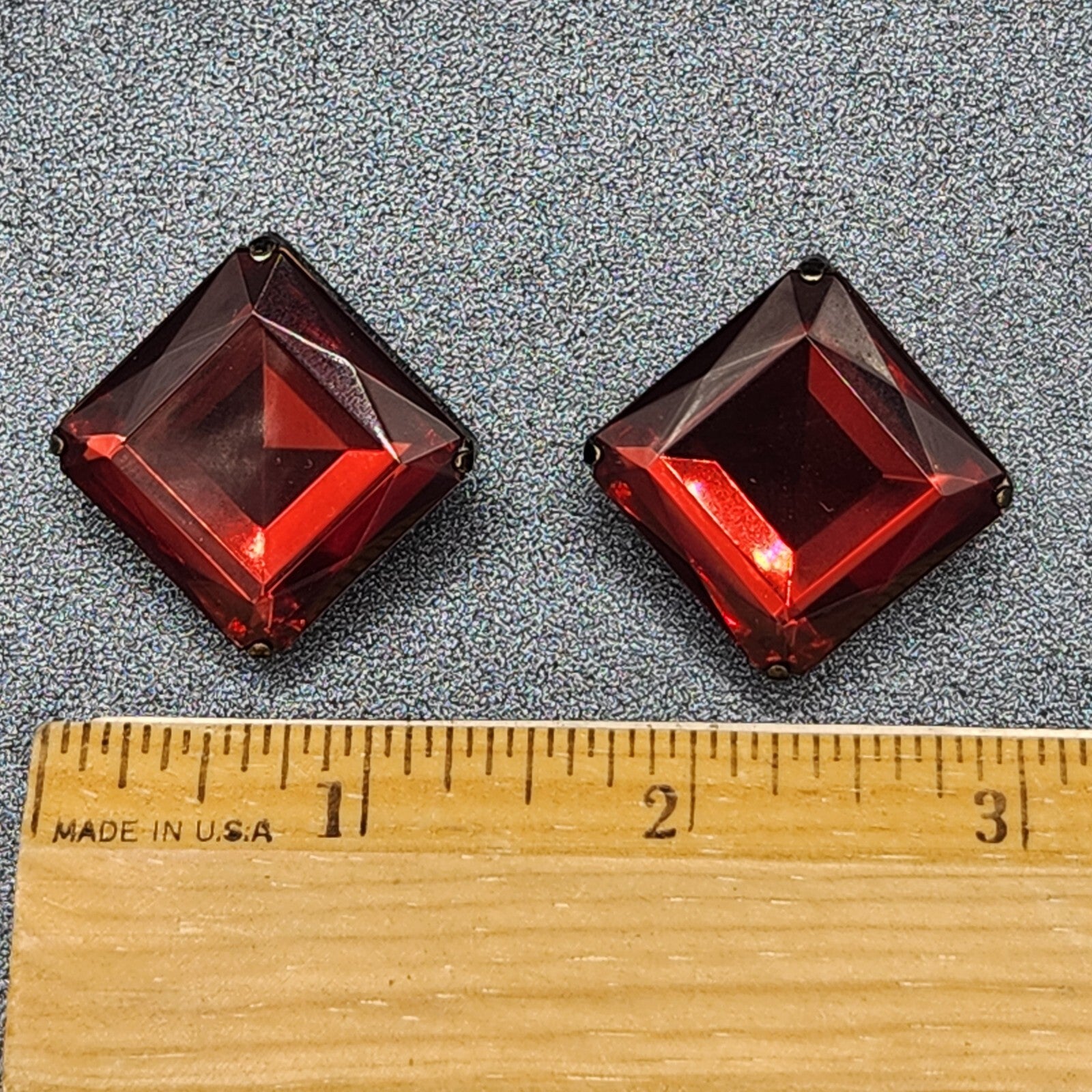 Vintage Clip on Earrings Black Metal Red Acrylic Square Drop 1"