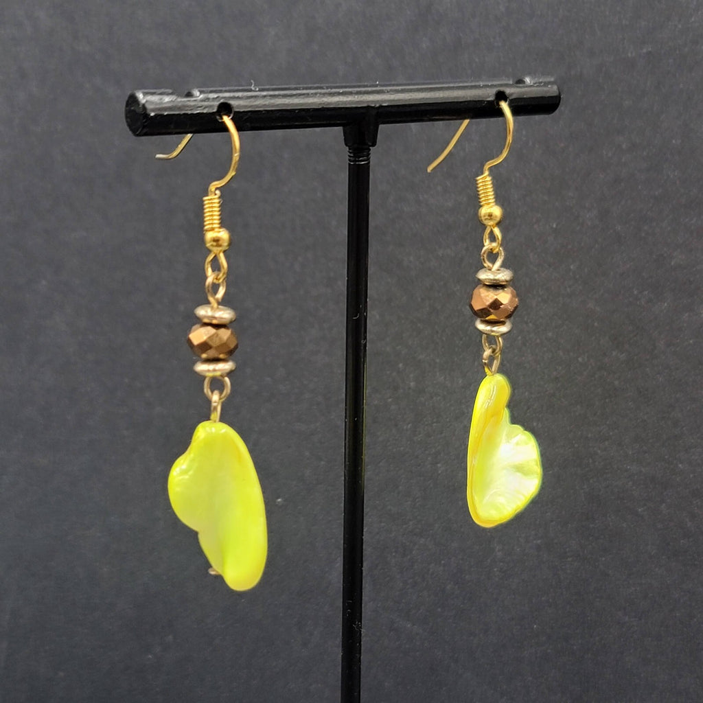 Pierced Earrings Gold tone Neon Yellow Shell Beaded Dangle 1.5"