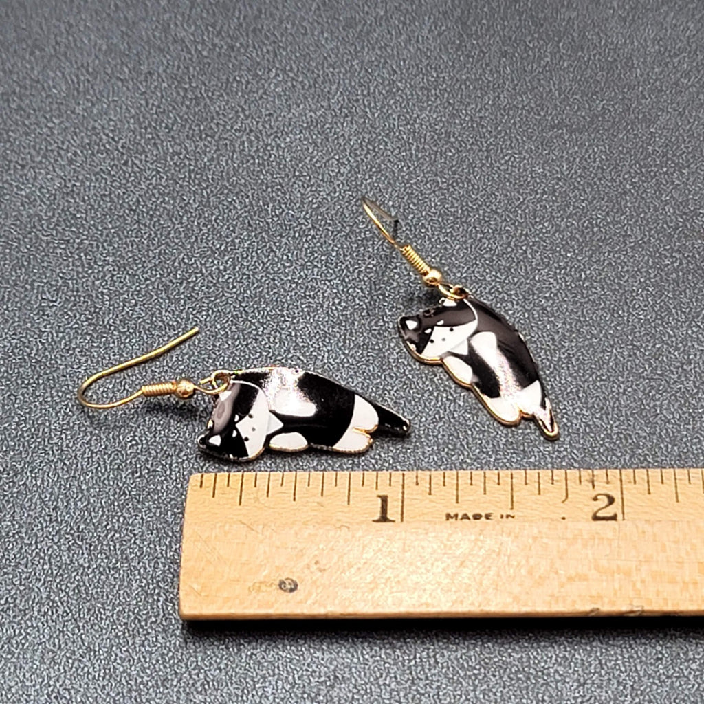 Kitty Cat Pierced Earrings Gold tone Black White Tuxedo Kitten Hanging Dangle 1"