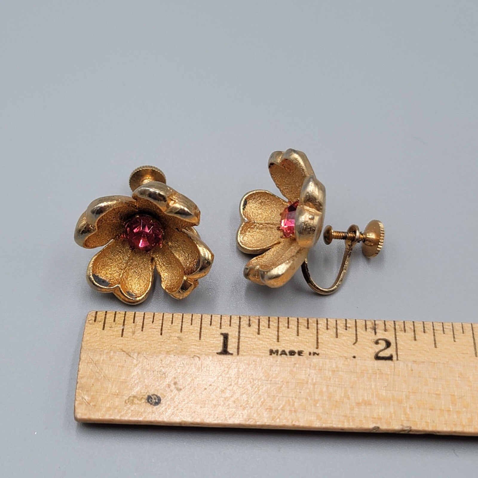 Vintage Flower Clip on Earrings Gold tone Pink Rhinestone Drop 7/8" Screw Back