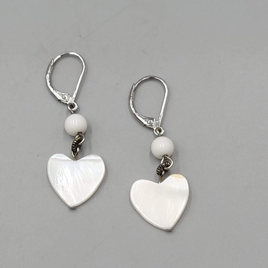 Mother of Pearl Heart Pierced Earrings Silver tone Dangle Leverback 1.25 in