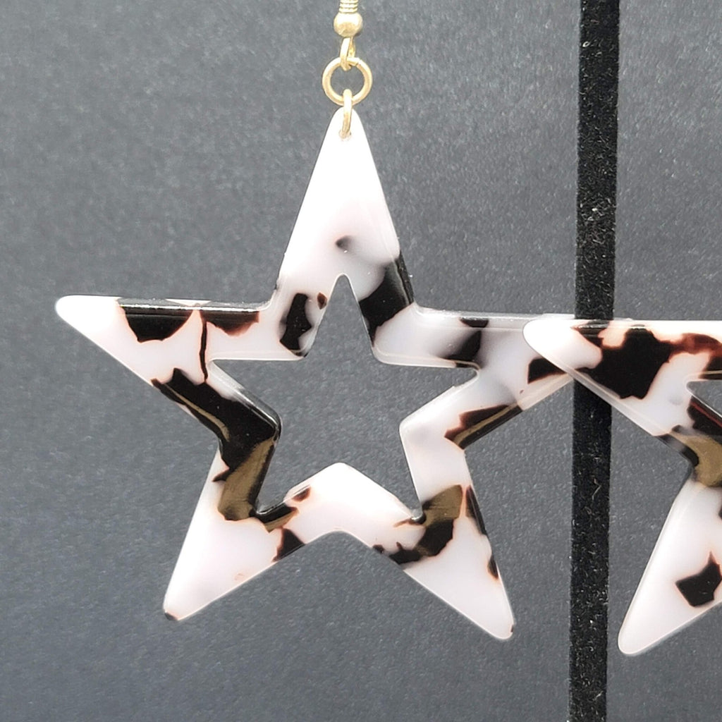 Pierced Earrings Gray Black Resin Large Open Star Dangle 2.5"