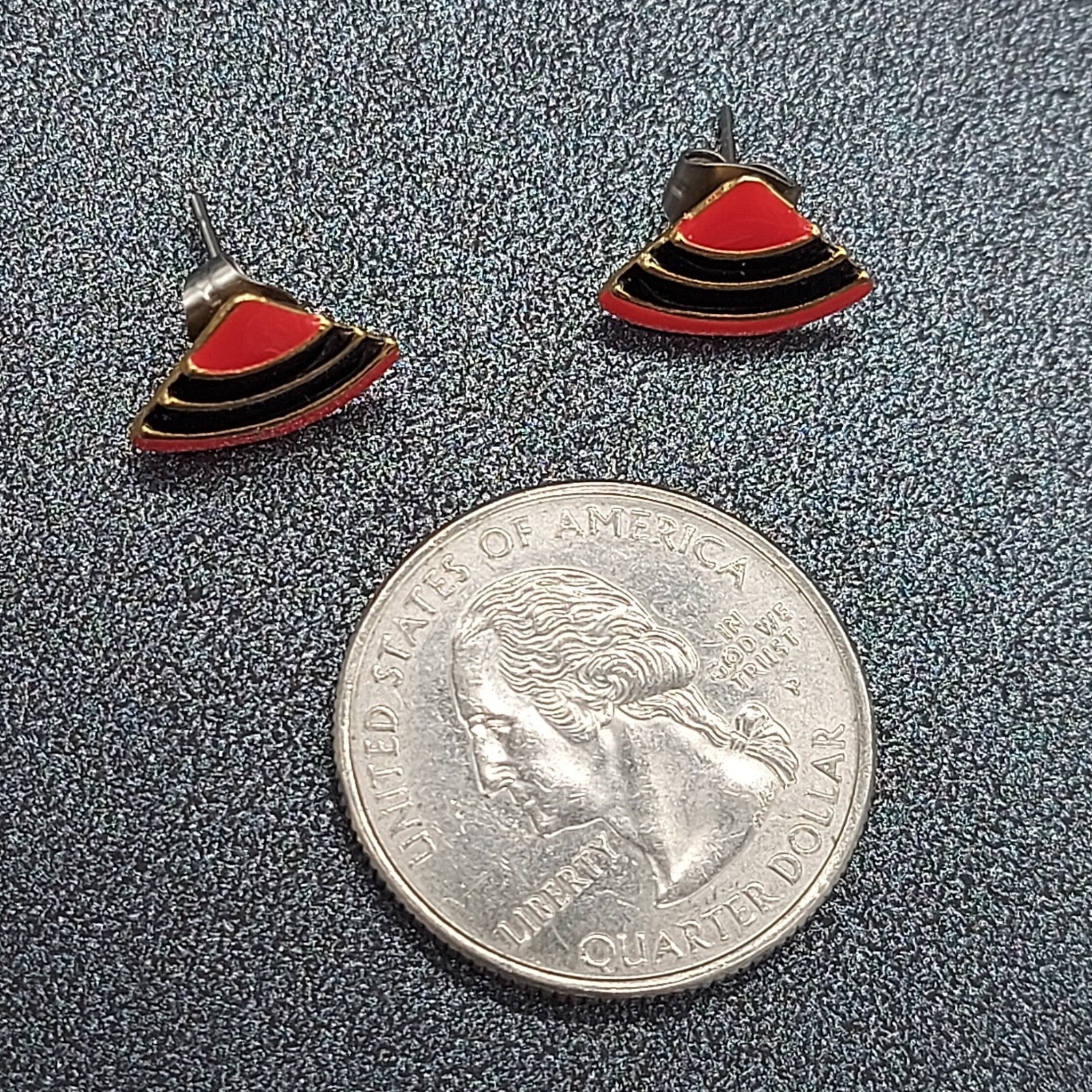 Pierced Earrings Gold tone Black Red Enamel Triangle 3/8"