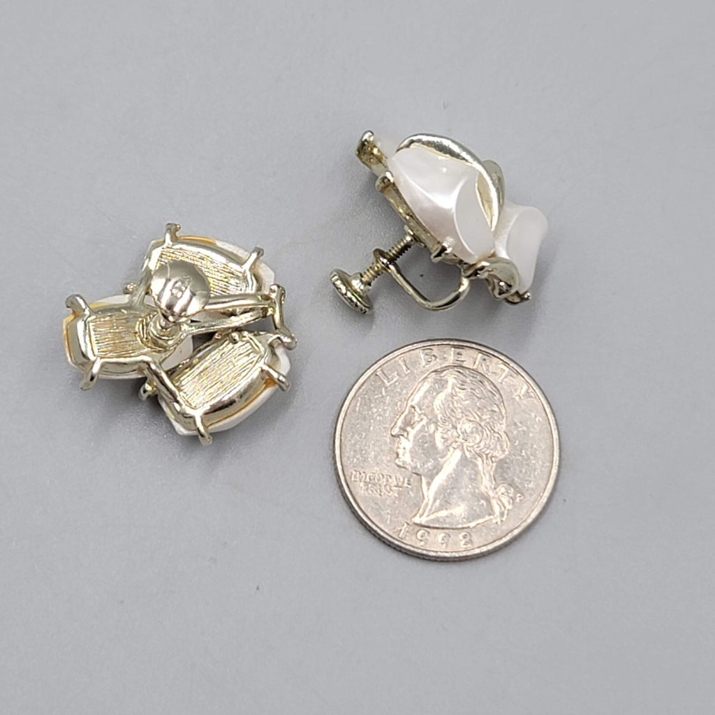 Vintage Star Clip on Earrings White Thermoset Gold tone Screw Back 1"