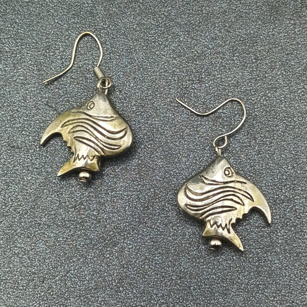 Vintage Pierced Earrings Silver tone Angel Fish Bead Statement Dangle 7/8"