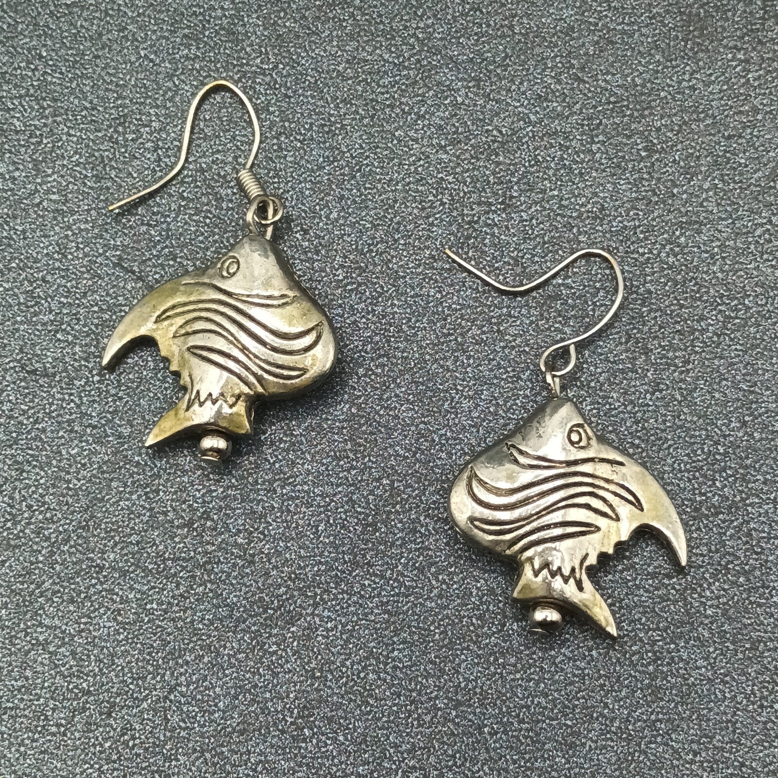 Vintage Pierced Earrings Silver tone Angel Fish Bead Statement Dangle 7/8"