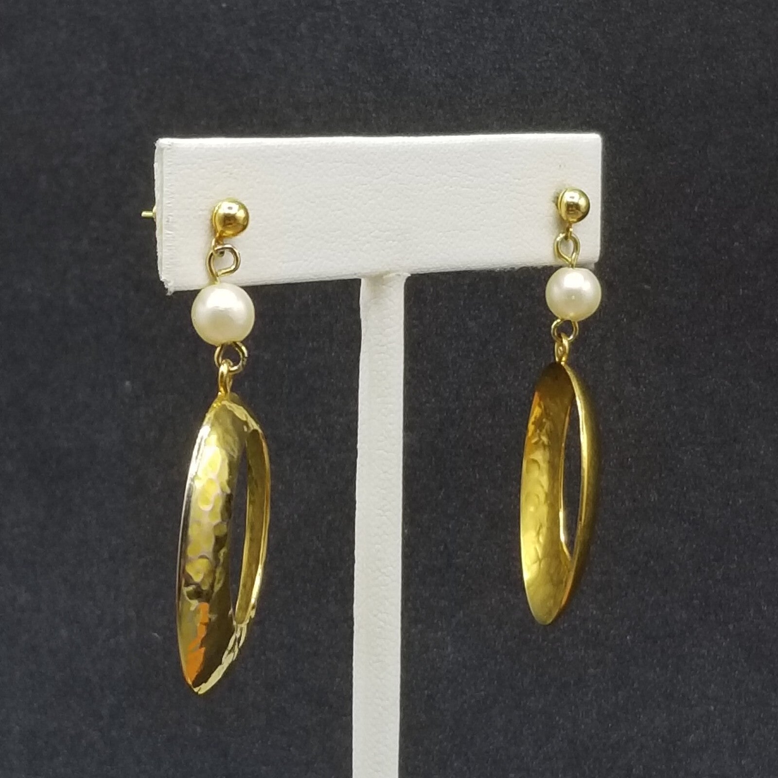 Pierced Earrings Gold tone Faux Pearl Hammered Oval Dangle 1 7/8"