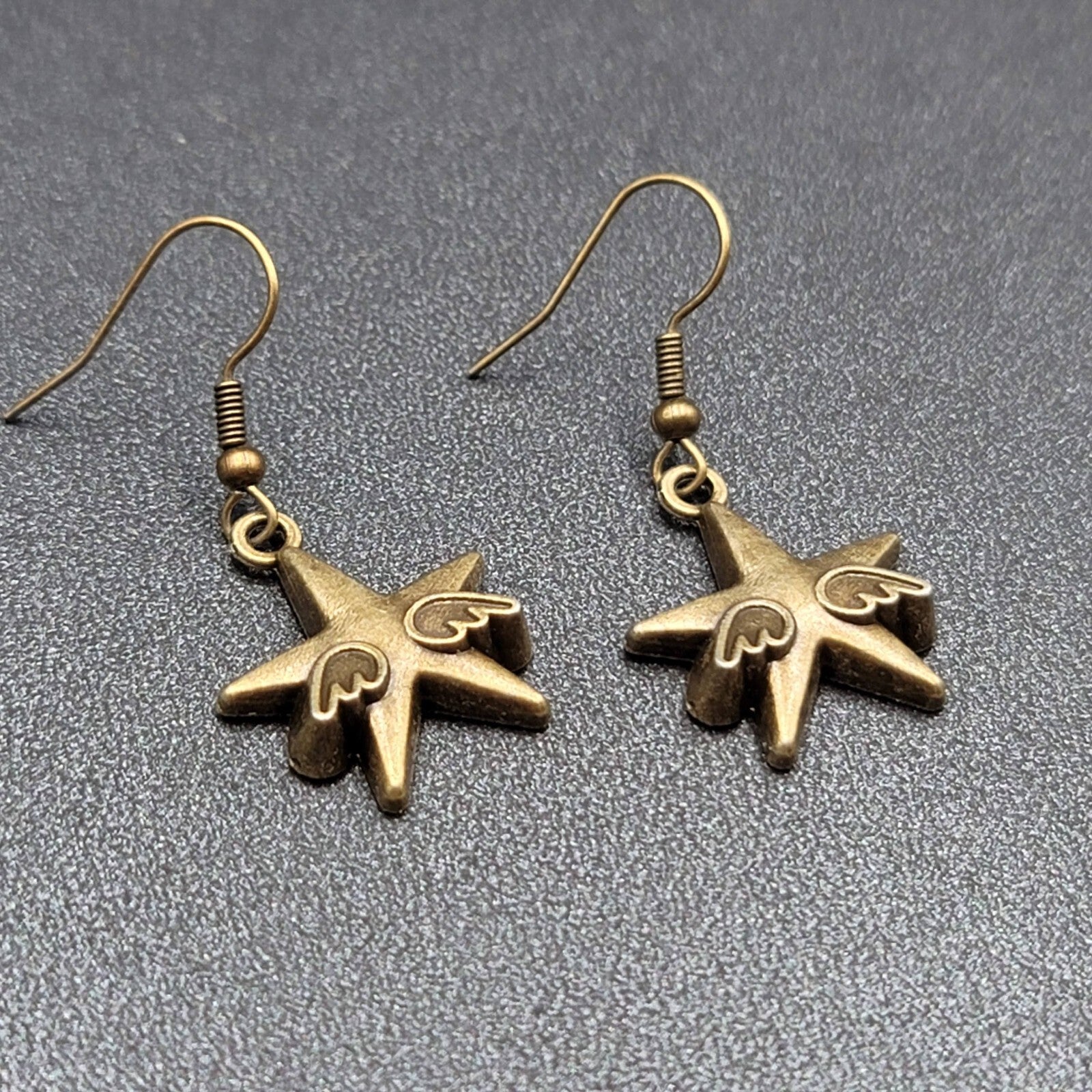 New WINGED STARS Pierced Earrings Bronze tone Dangle 7/8"