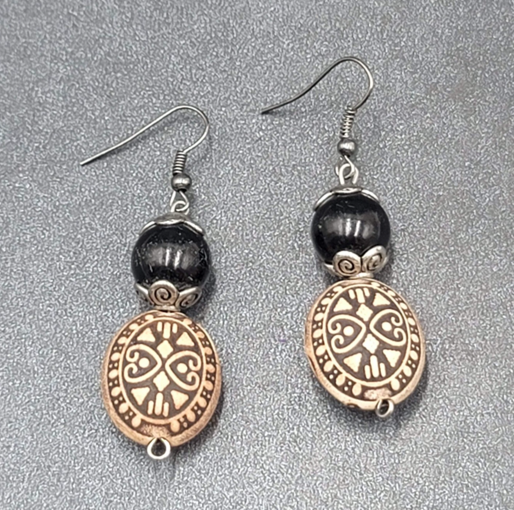 Pierced Earrings Silver tone Black Ornate Beaded Dangle 1.5"