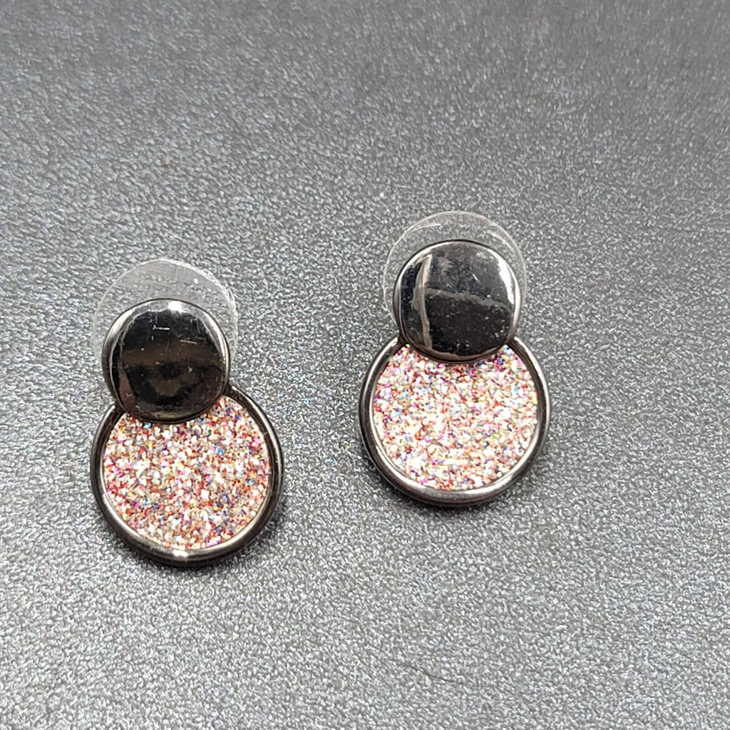 Pierced Earrings Black Metal Pink Glitter Drop Circles 3/4"