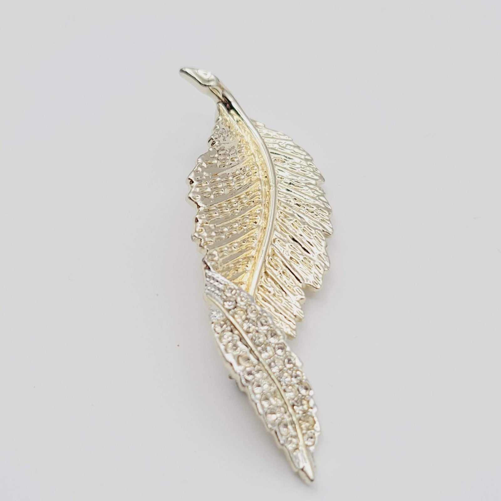Vintage Sarah Cov Feather Rhinestone Brooch Light Gold tone 3 in