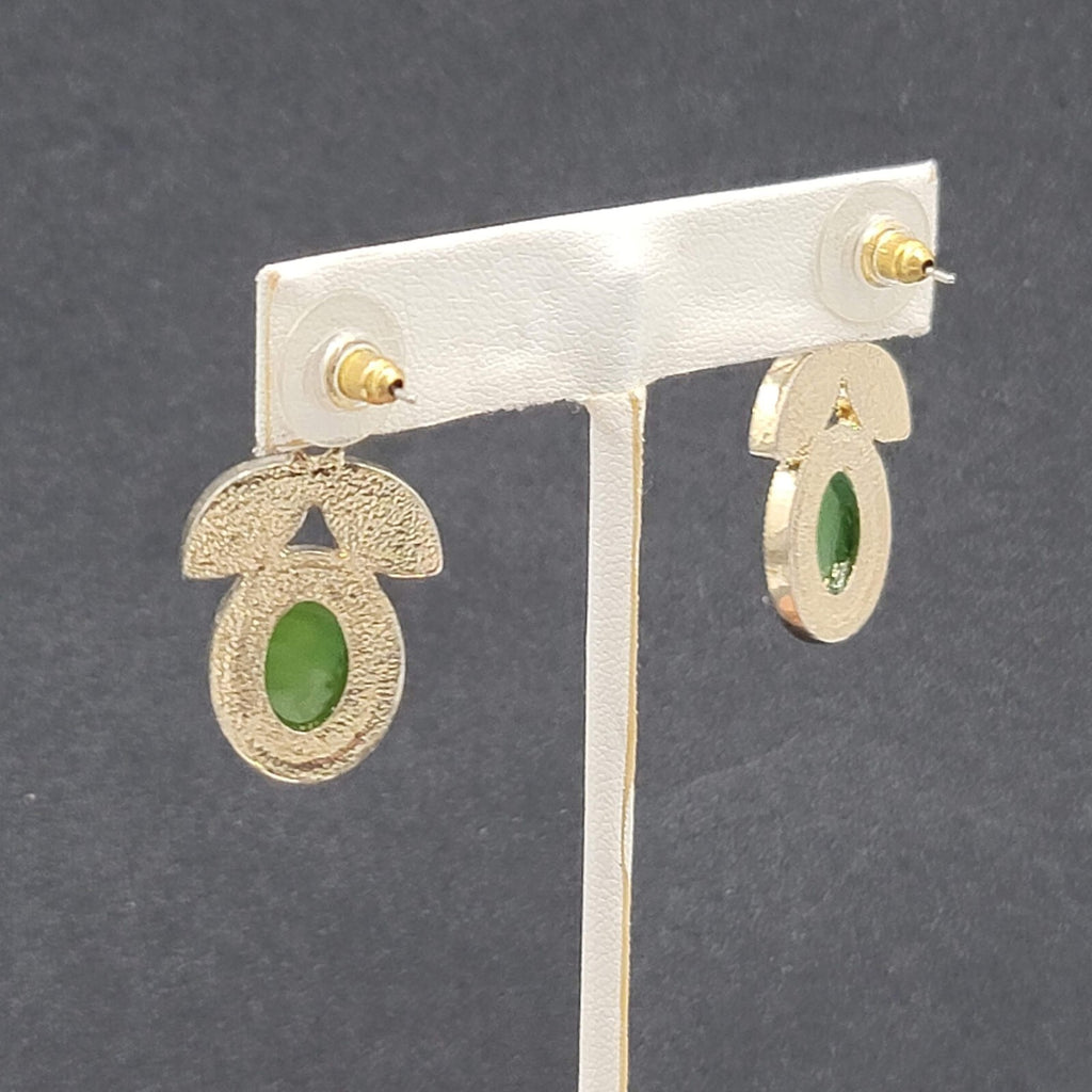 Pierced Earrings Gold tone Faceted Multicolor Dangle Green Red Yellow 1.5"
