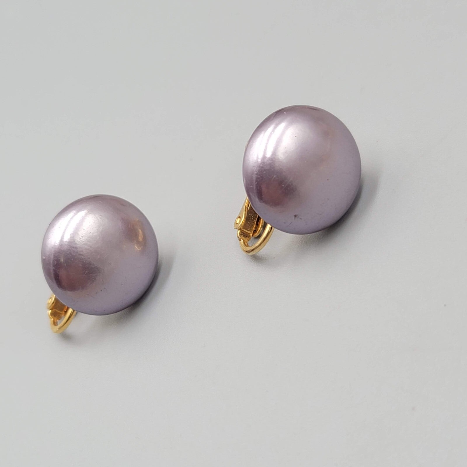 Vintage Purple Satin Round Clip on Earrings Gold tone 3/4"