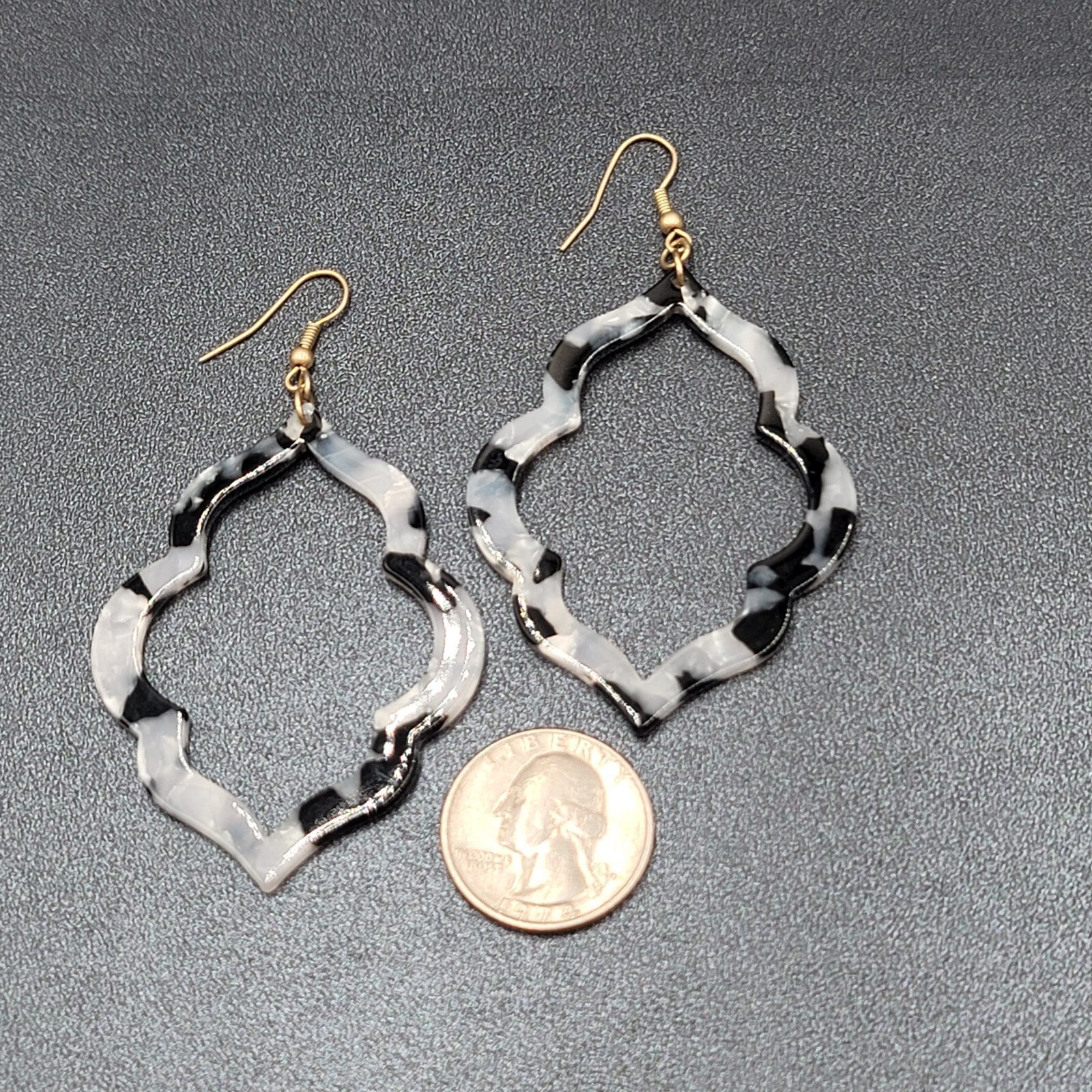 Pierced Earrings Black Gray Acrylic Open Statement Dangle 2.5"