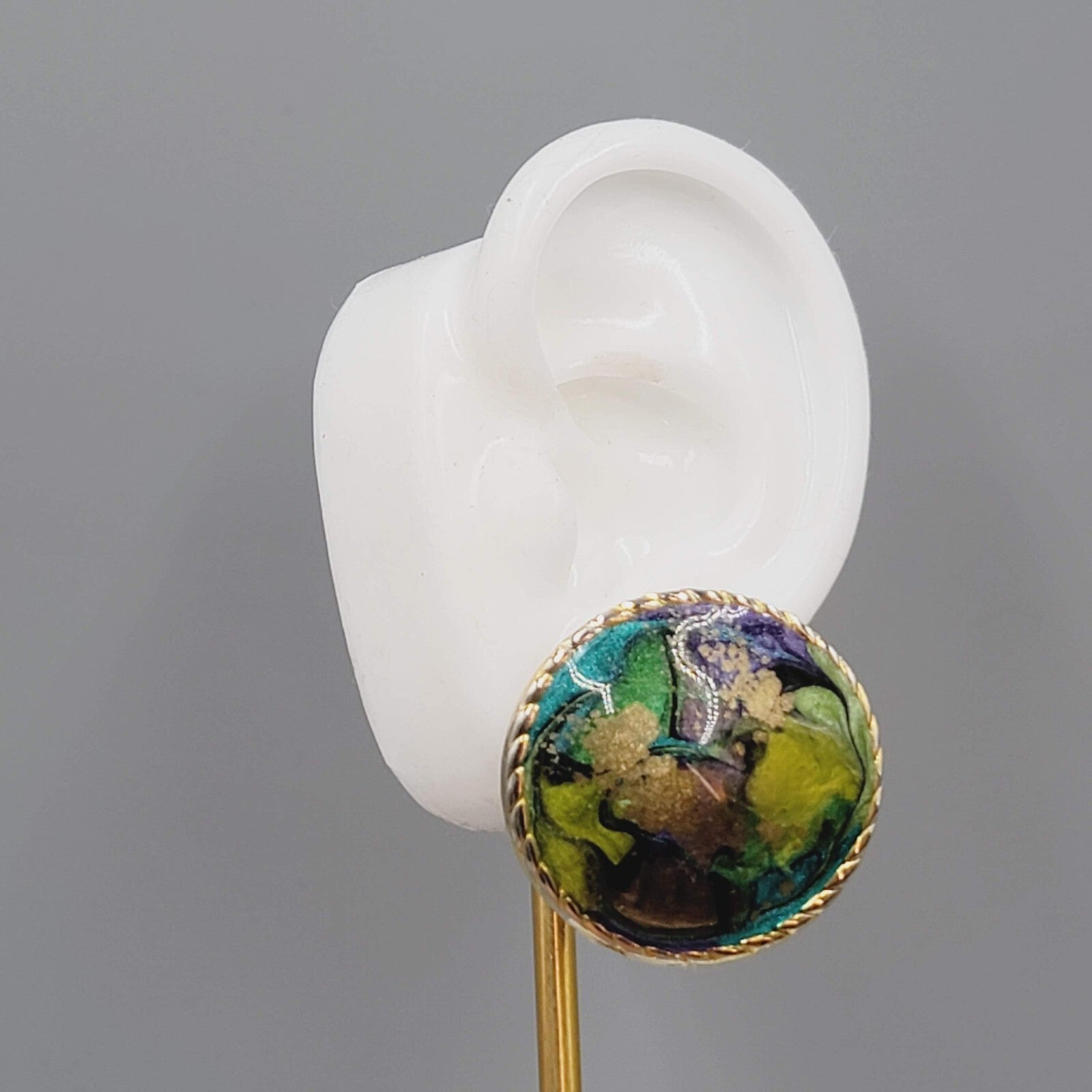 Vintage Green Purple Enamel Pierced Earrings Gold tone Round Drop 1.25"