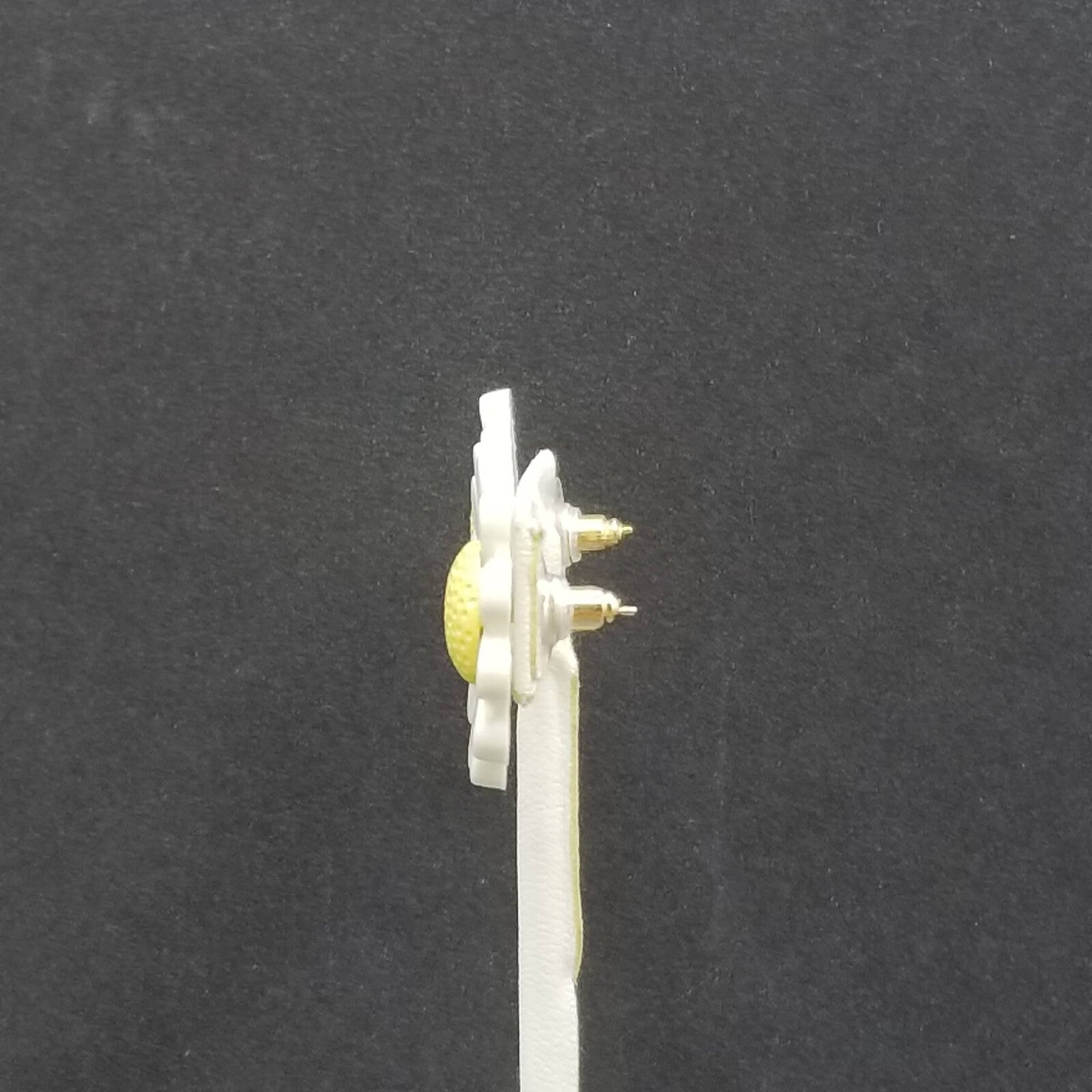 Pierced Earrings Acrylic White Flower Statement Stud 1"