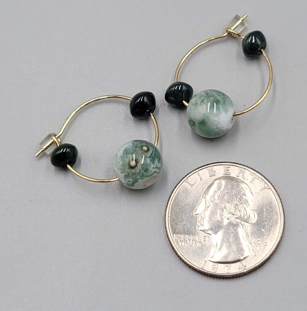 Green Stone Bead Pierced Earrings Gold tone Hoops 7/8"