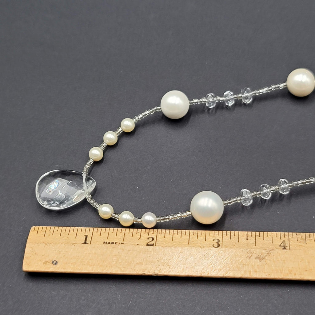Necklace Clear and White Beaded Silver tone Faceted Teardrop Pendant 18"
