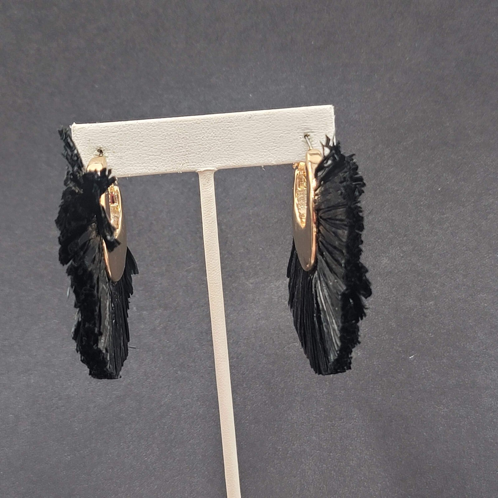 Pierced Earrings Gold tone Black Rattan Tassel Dangle 2.25"x3.25"