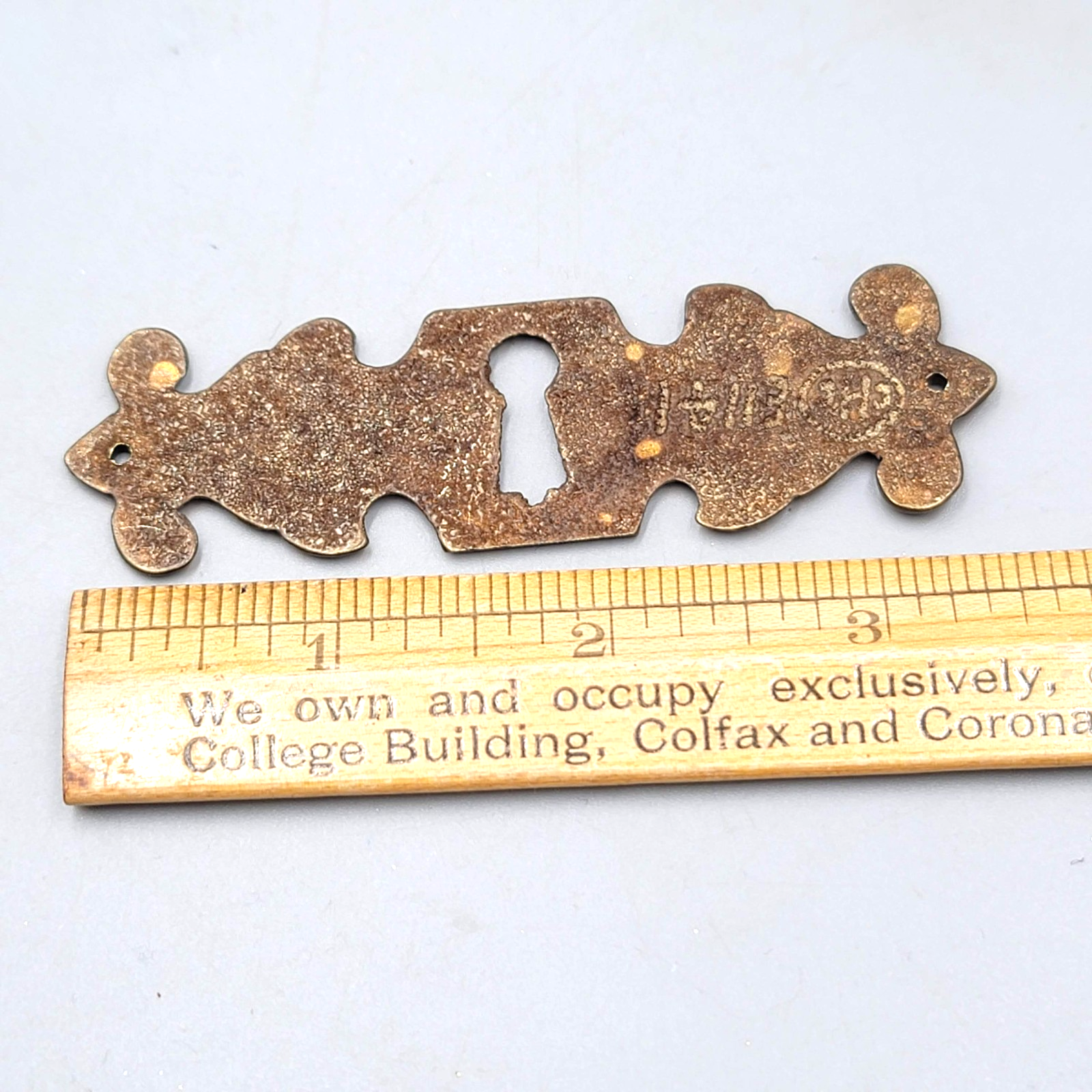 SINGLE Vintage Brass Skeleton Key hole Escutcheon ( 1 ) 3 1/2" x 1"