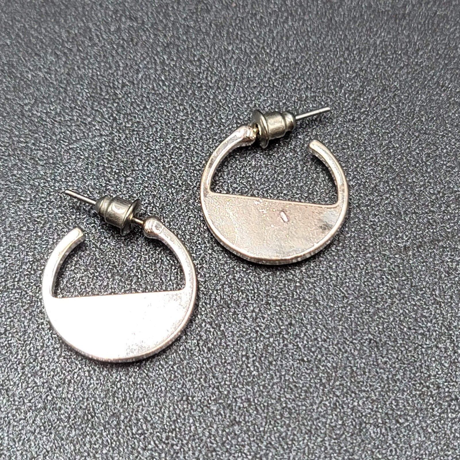 Pierced Earrings Silver tone Peach Acrylic Accent Hoops 3/4"