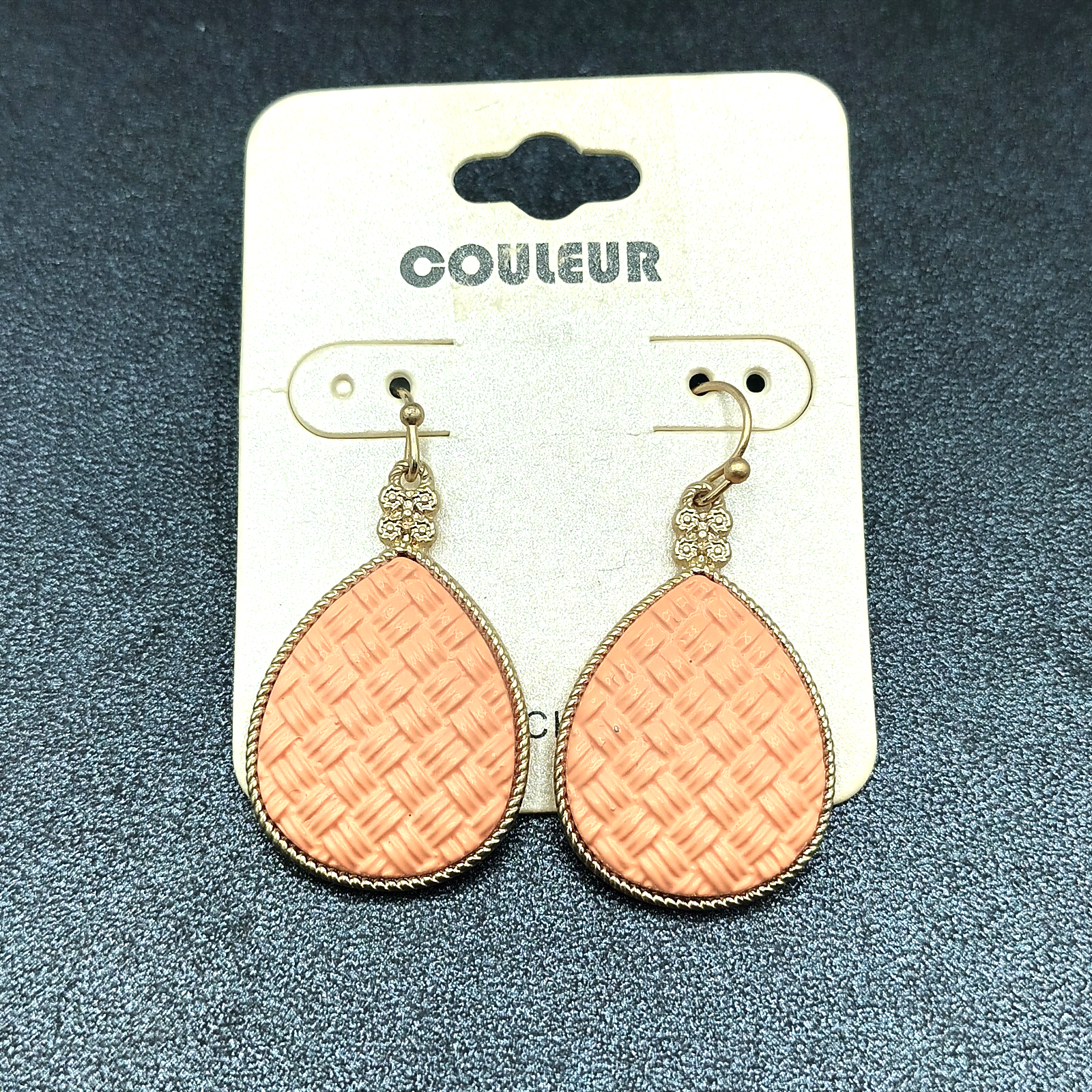 Pierced Earrings Gold tone Peach Textured Plastic Teardrop Dangle 1 1/4"