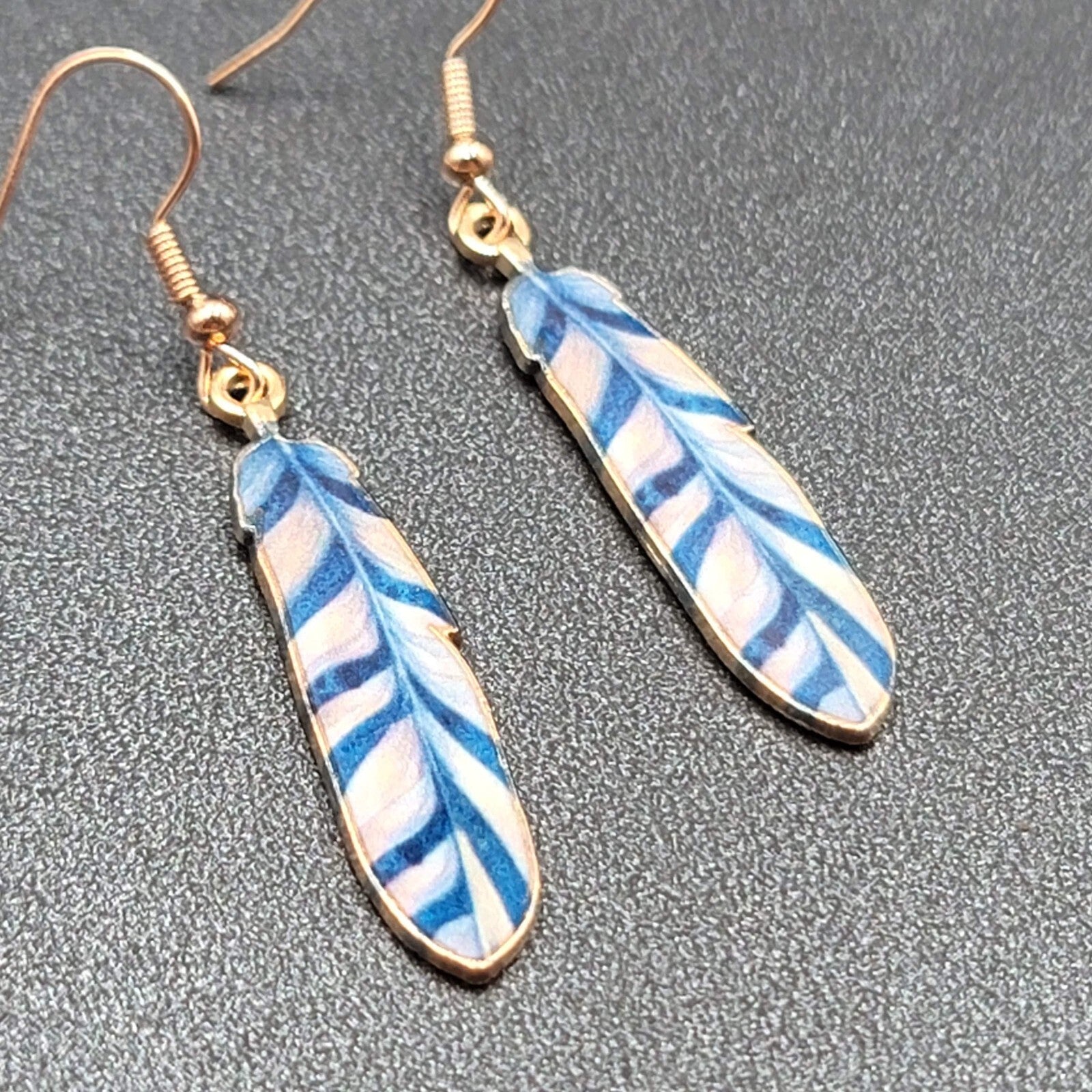 Metal Feather Pierced Earrings Blue White Striped Gold tone Dangle 1.5"