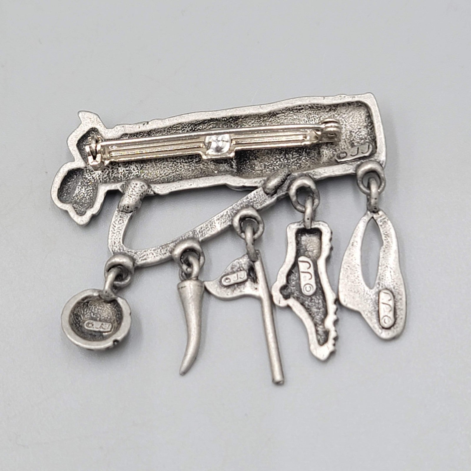 Vintage JJ Brooch Golf Clup Charms Silver tone Pewter 2 in