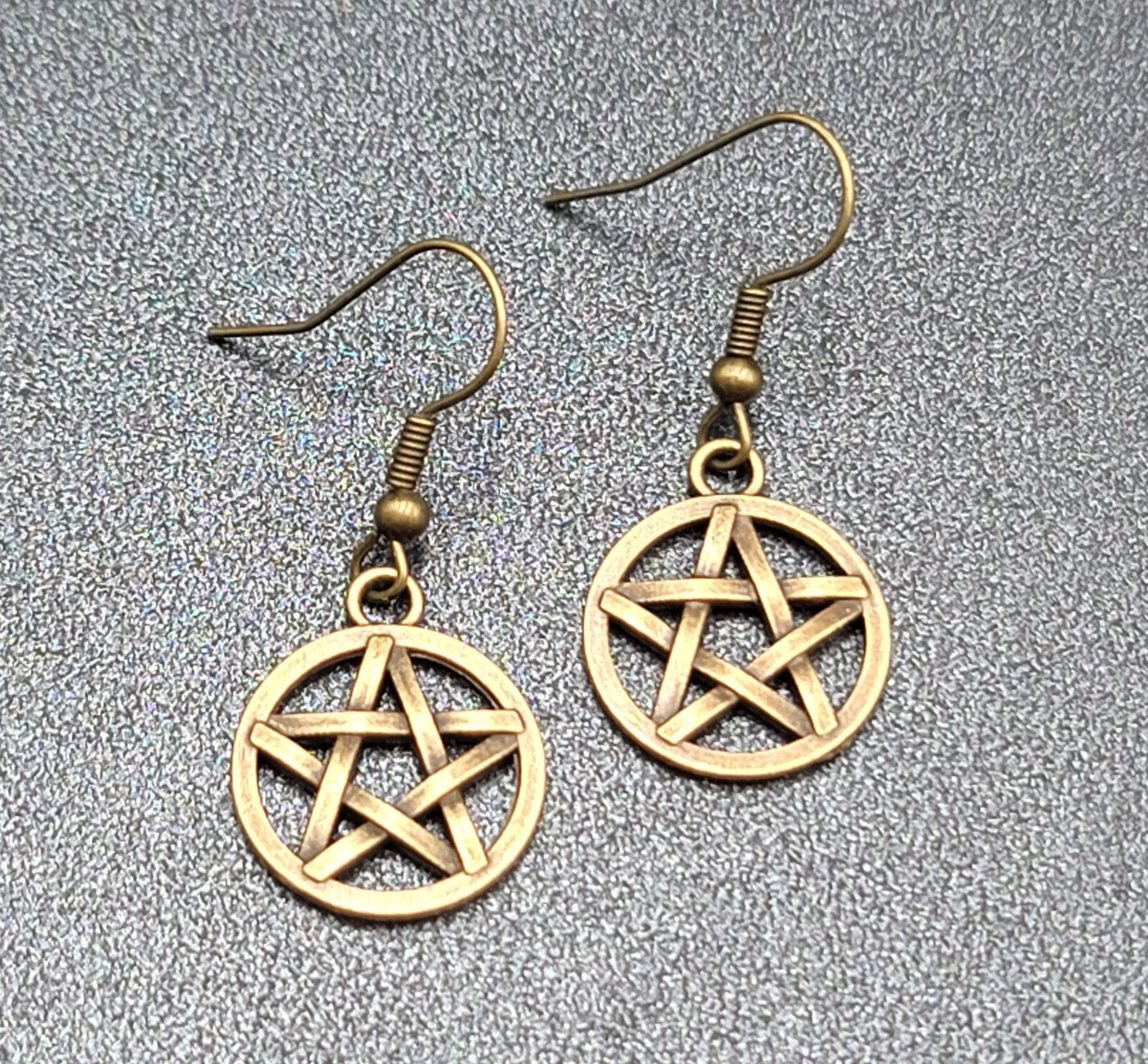 Pierced Earrings Bronze tone Round Pentacle Pentagram Dangle 3/4"