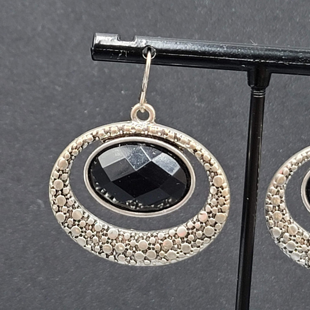 Pierced Earrings Silver tone Black Center Oval Dangle 1.25"