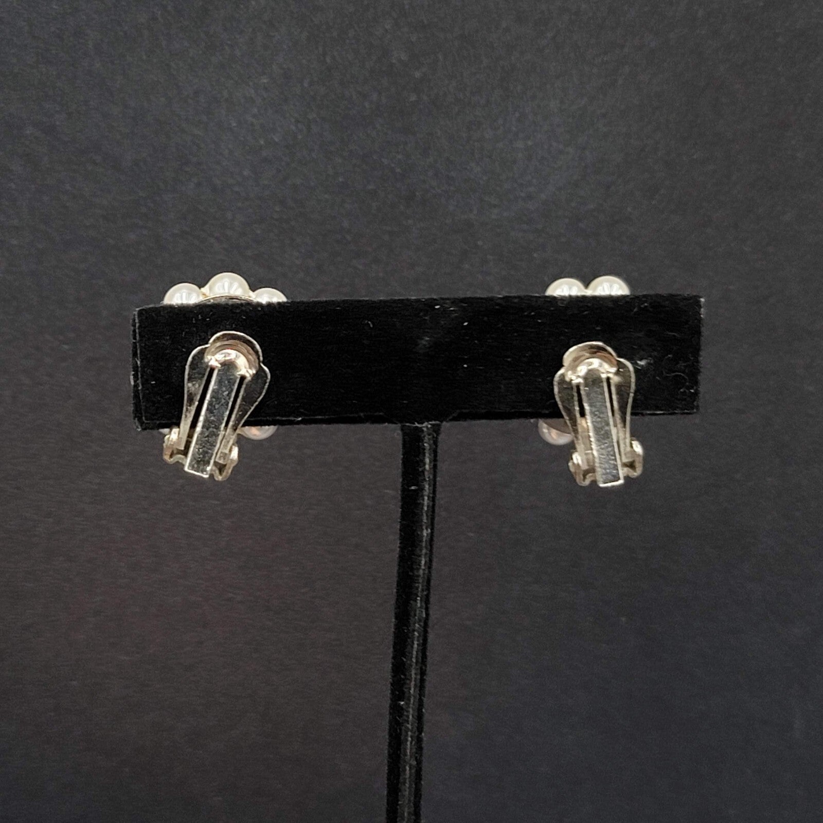 Vintage Clip on Earrings White Acrylic Cluster Bead Estate 7/8"