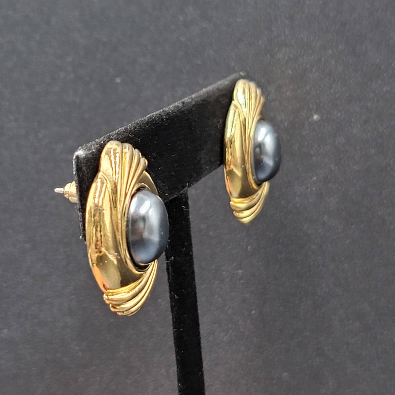 Vintage Avon Cavier Pierced Earrings Gold tone Dark Gray Satin Cabochon 1"