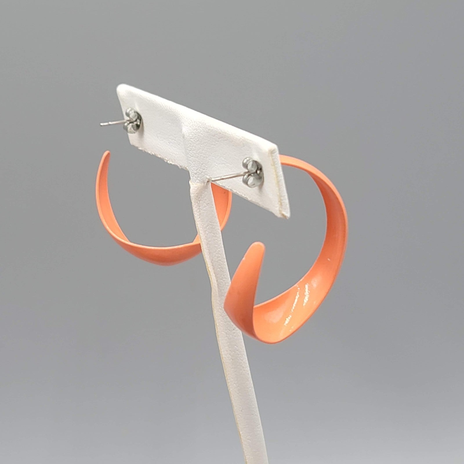 Vintage Coral Enamel Pierced Earrings Twist Hoop Drop 1.25"
