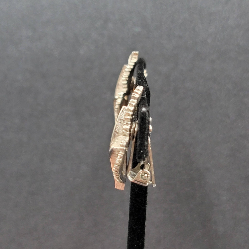Vintage Clip on Earrings Textured Silver tone Leaves Leaf 1 1/8"
