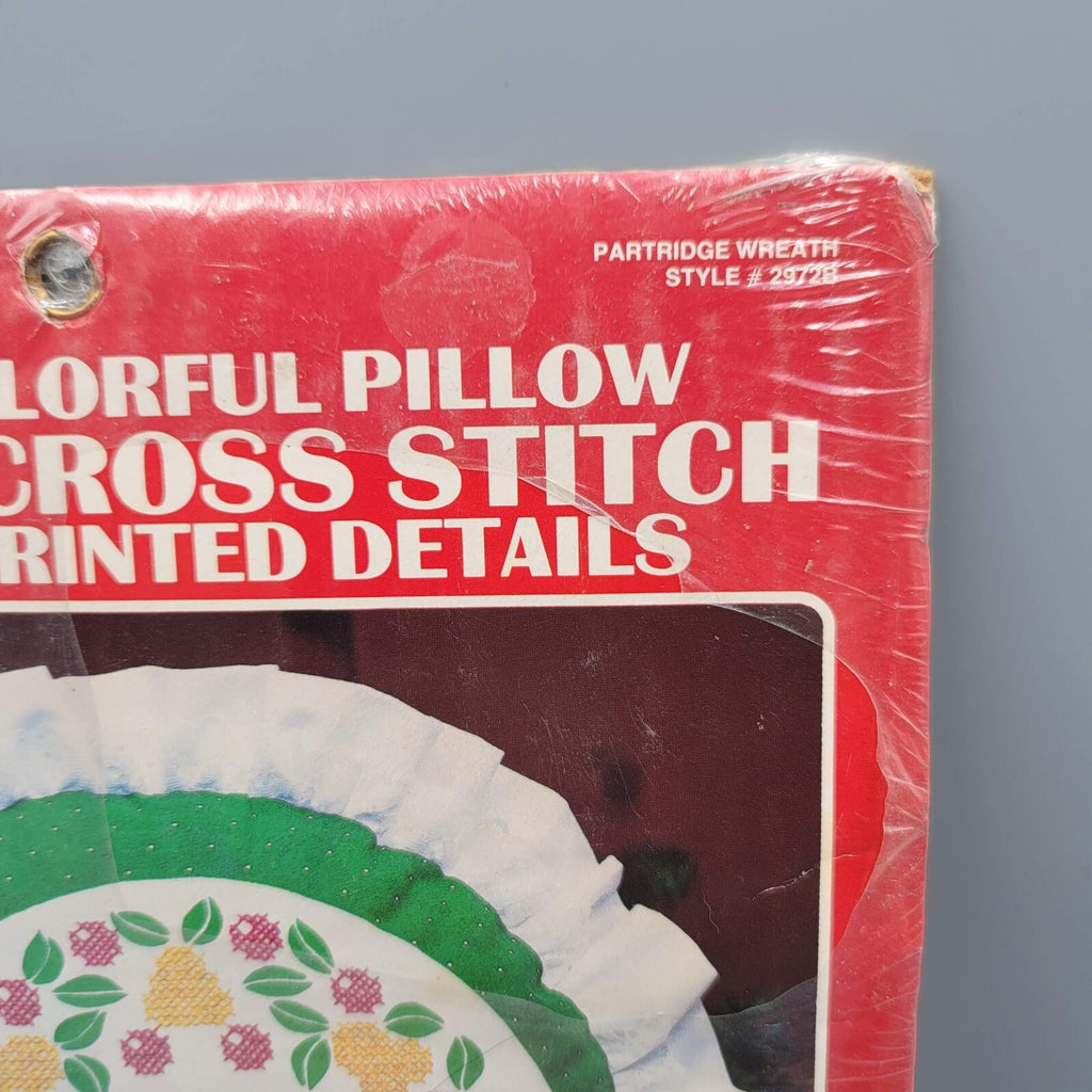 Vtg Partridge Wreath Vogart Crafts Stamped Cross Stitch Christmas Pillow Kit NOS