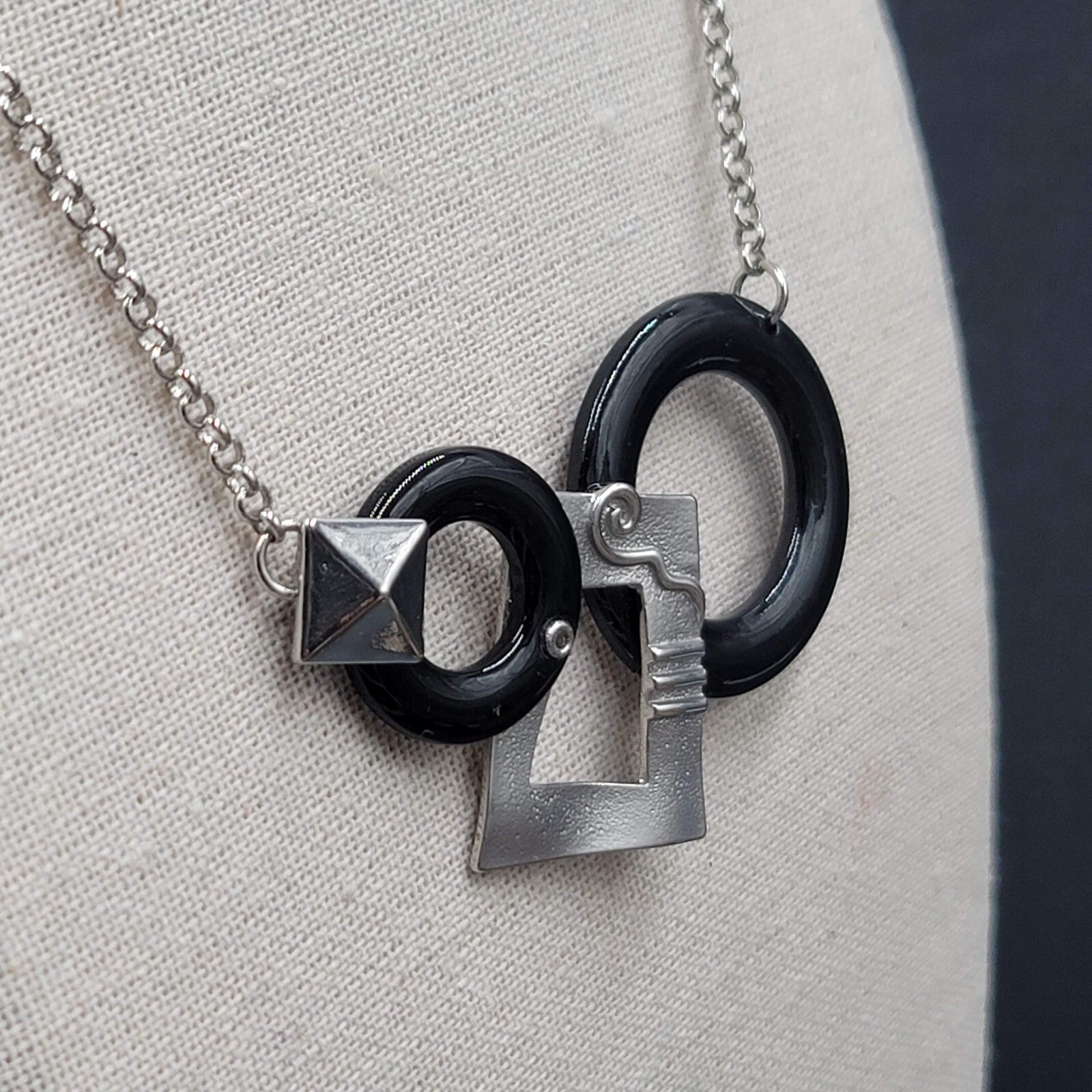 Geometric Necklace Black Accent  Silver tone Chain 16"-19"