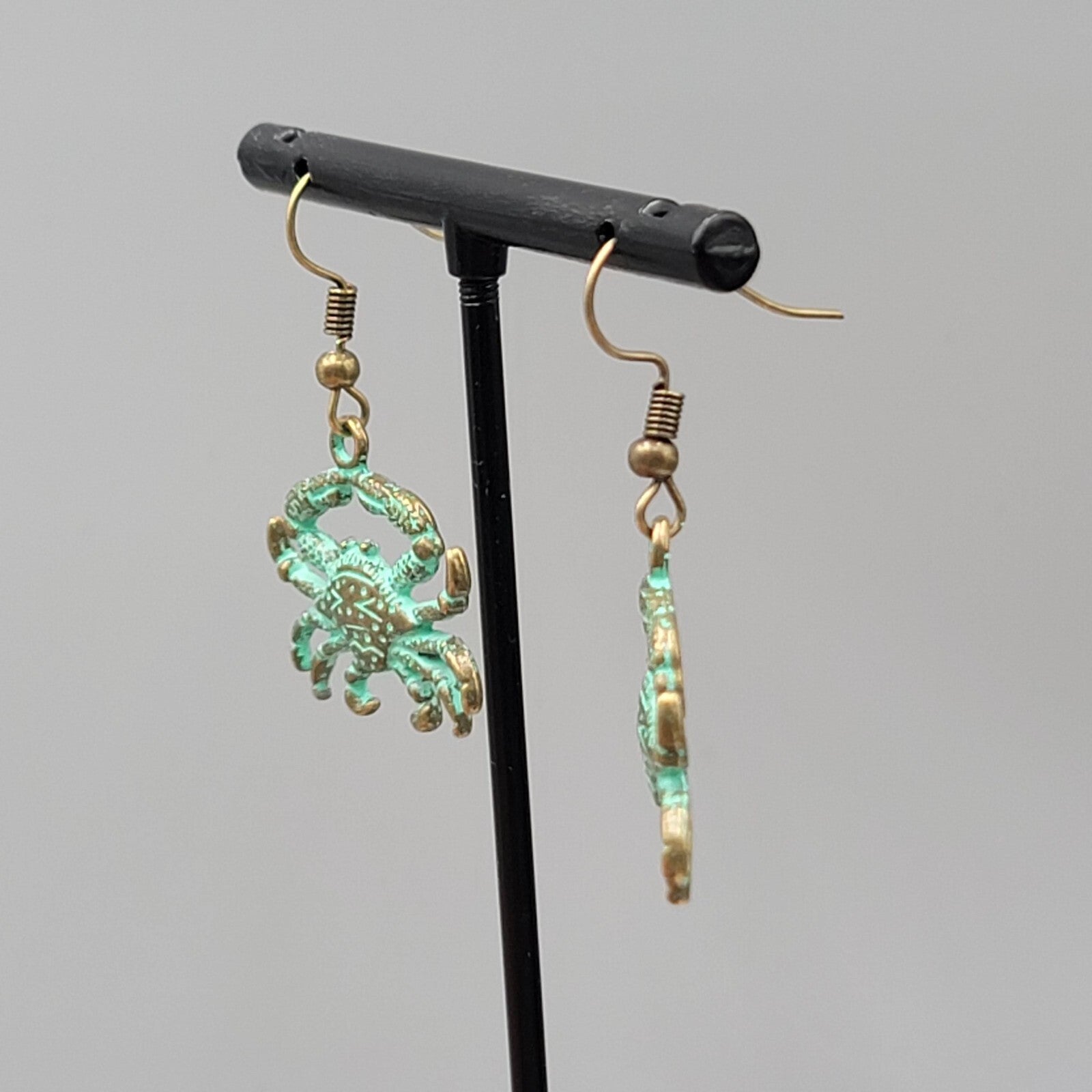 Crab Beach Sea life Pierced Earrings Bronze tone Green wash Dangle 7/8"