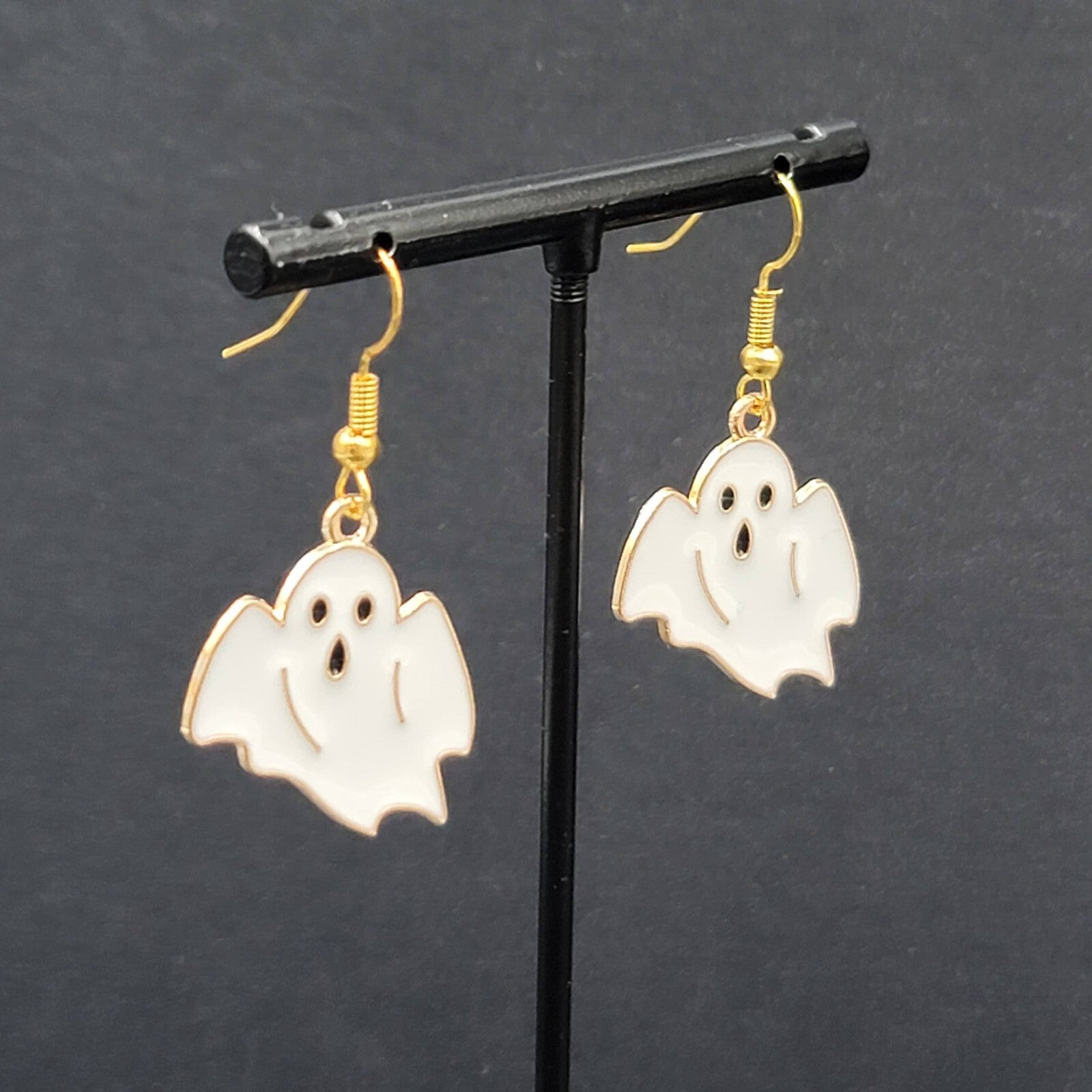 Halloween Spooky White Ghost Pierced Earrings Gold tone Enamel Dangle 1"