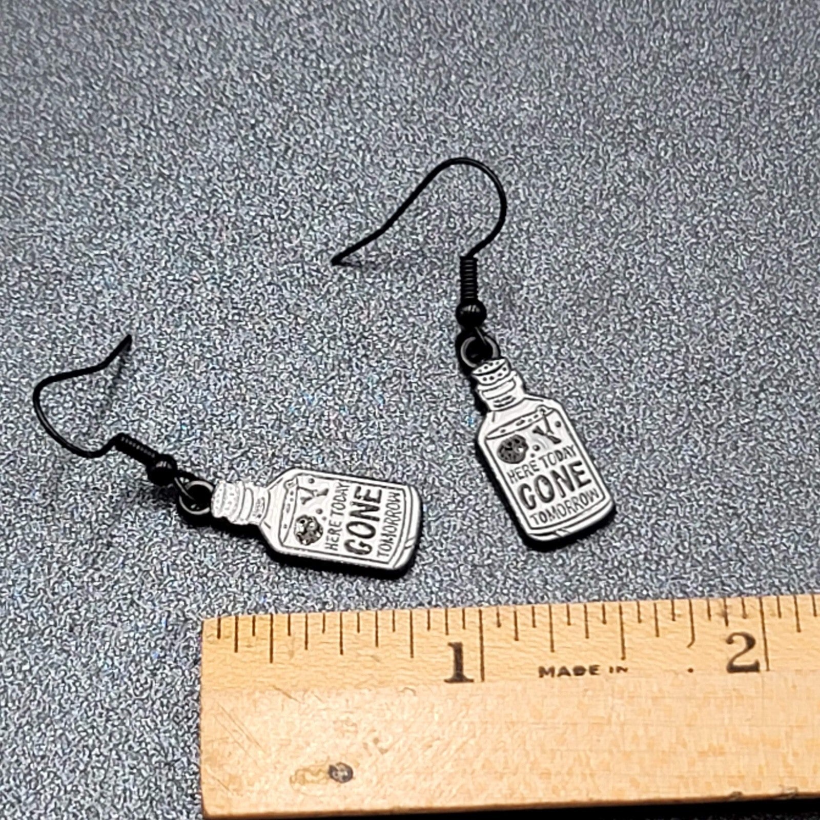 Poison Pierced Earrings Black White Enamel Dangle Here Today Gone Tomorrow 7/8"